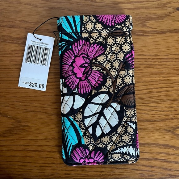 Vera Bradley Sunglass Sleeve Canyon Road - Picture 2 of 7